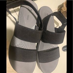 Clarks cloud steppers cushion soft 9.5 wide Womens sandals in black